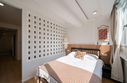 Xuhui Apartment | Yi Du Home with City View-Near Jiashan Rd Metro -Easy Reach to Tianzifang - Credit Cards Accepted