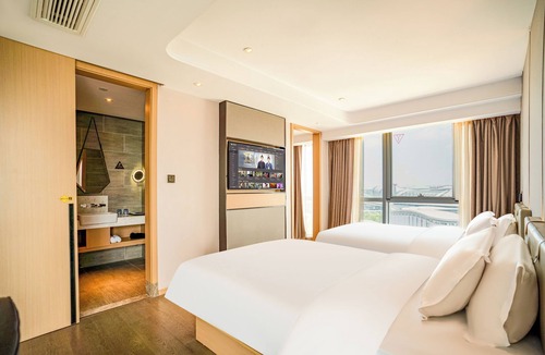 Donghu Qu Hotel | YIBO INTERNATIONAL HOTEL