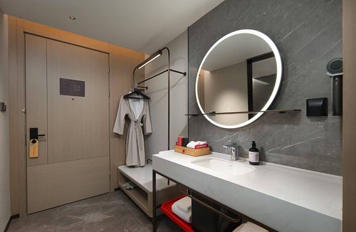 Wanghu Subdistrict Hotel | Yicheng Hotel