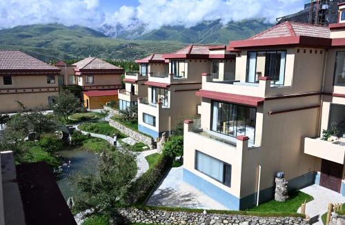 Garze County Hotel | Yichuanxi Black Hot Spring Resort Hotel