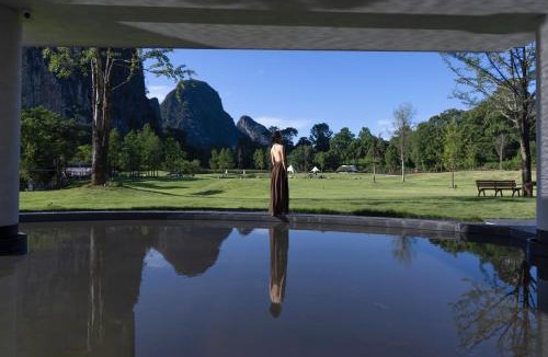 Ten Mile Gallery Hotel | YINGMAN HOTEL