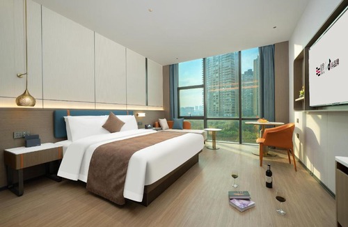 Guangzhou Hotel | Yizhi Hotel Shamian Island Pearl River Night CruiseWharf Yongqingfang Huangsha Metro Free Deliver Service toCanton Fair ComplexDuring Canton FairPeriod