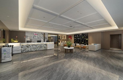 Guangzhou Hotel | Yizhi Hotel Shamian Island Pearl River Night CruiseWharf Yongqingfang Huangsha Metro Free Deliver Service toCanton Fair ComplexDuring Canton FairPeriod