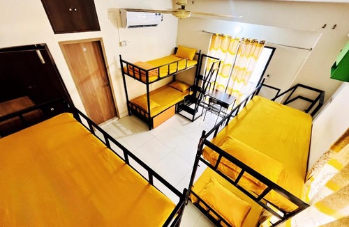 Uttara Hostel | Younic Home Uttara Male Branch