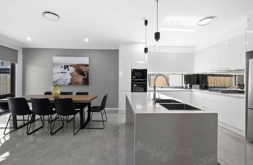 Marsden Park House | Your Home Away from Home: 4BR Escape