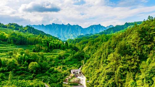 Wulingyuan Cabin | Your Quiet Place -Near Zhangjiajie Forest Park,Wulingyuan