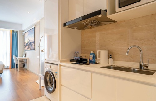 Jinjiang Apartment | Youyue High-Rise Apartment - Chunxi Road