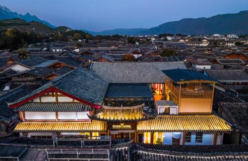 Shuhe Old Town Hotel | Yuben Travel Style - Lijiang Shuhe Ancient Town Store