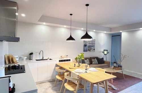 Changshou Road Hotel | YUEXI
