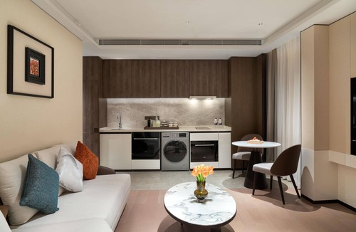 Yuexiu Hotel | Yuexiu Hotel Guangzhou,Curio Collection by Hilton