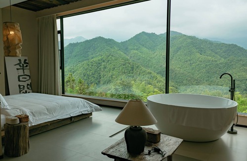 Tonggu County Hotel | Yunye Youfengwei Vacation Homestay