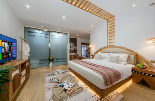 Shangri-La Hotel | Yunyin Sanqiu Inn