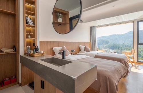 Enshi Hotel | Yutang Muyun Mountain Retreat near Enshi Dixin Valley