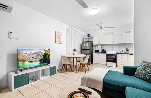 Nightcliff Apartment | Zen Bamboo: cozy - modern - central