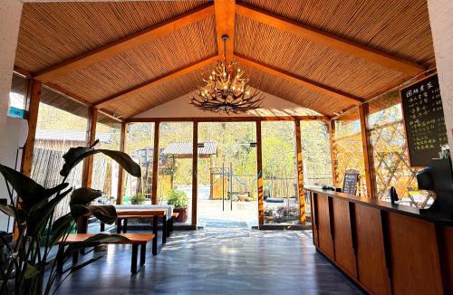 Chaqiyu House | Zhangjiajie Forest Park Youth Hostel