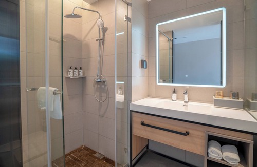 Yongding Hotel | Zhangjiajie Homeinn Plus Hotel