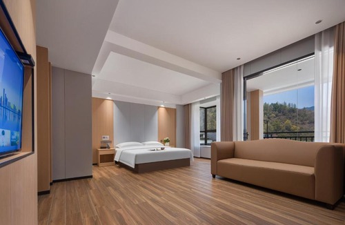 Wulingyuan Hotel | Zhangjiajie National Park Resort Hotel - Mtn view&River view&Courtyard view-Free delivery to the East Gate once, self-service washing machine with drying, luggage storage