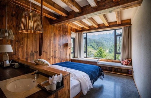 Wulingyuan Hotel | ZhangJiaJie Peak & Creek Resort