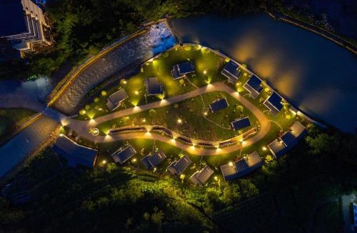 Wulingyuan Hotel | ZhangJiaJie Peak&Creek Resort-Free Infinity Pool-Near the Ticket Gate-Stream Exploration Experience