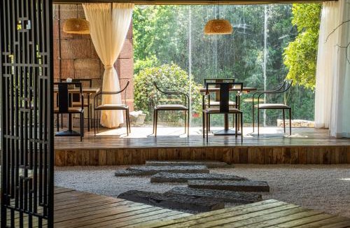 Wulingyuan House | Zhangjiajie Rock language art hotel-Free pick up service