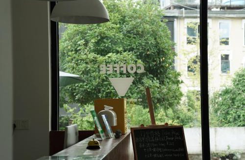 Yongding Hotel | Zhangjiajie Tianmen&Avator Mountin National Forest Park-Free pick up -free lanudry Close to the Hehua airport&Zhangjiajie West Railway Stetion -English language service Thirty One