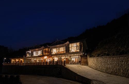 Wulingyuan House | Zhangjiajie TW Hotel, Free Pick-up & Breakfast & Free self-service laundry, In National Forest Park & Near Yangjiajie Cable Car