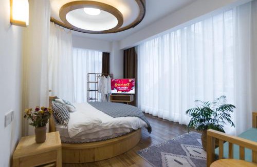 Yongding House | Zhangjiajie Twelve Warm Inn- ticket service-itinerary customization-walk 10min to tianmenshan cableway-Laundry&dry-local tea