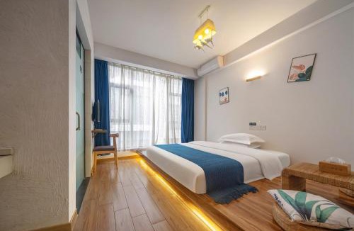 Yongding House | Zhangjiajie Twelve Warm Inn- ticket service-itinerary customization-walk 10min to tianmenshan cableway-Laundry&dry-local tea