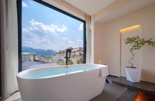 Wulingyuan Hotel | Zhangjiajie Yu Realm Hotel - Ancient Charm - Modern Luxury - Your Perfect Journey - A single pick-up or drop-off