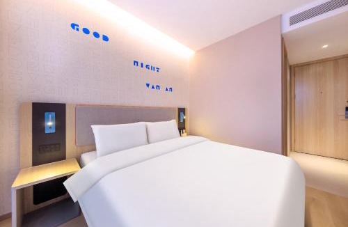 Jinsong Panjiayuan Hotel | Zhehai HOTEL 喆海酒店北京劲松地铁站店