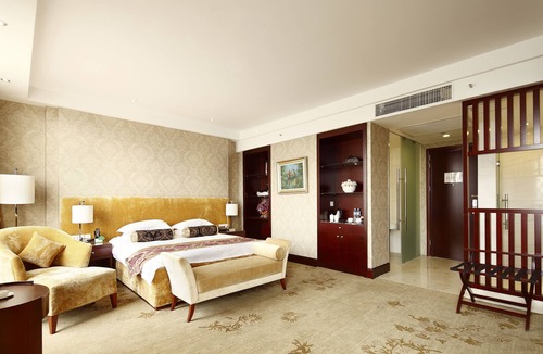Shazhou Hotel | Zhenbao Holiday Hotel Nanjing Yuhua