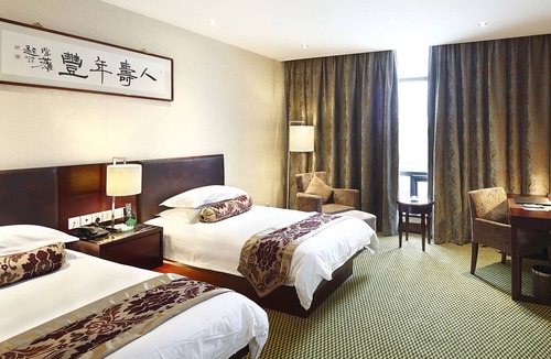 Shazhou Hotel | Zhenbao Holiday Hotel Nanjing Yuhua