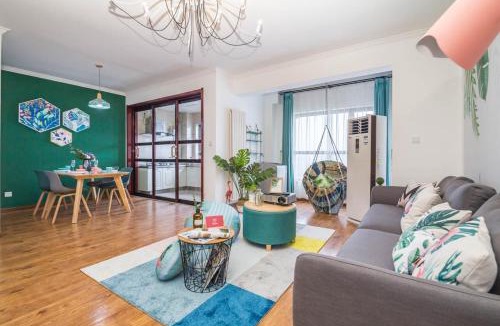 Huayuan Road Area Hotel | Zhengzhou Jinshui·Dongfeng Roadsubway Station· Locals Apartment 00160200