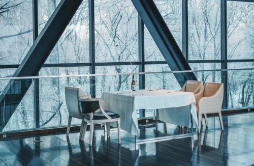 Changbai Mountain North Slope Hotel | Zhi Resort - Riverside