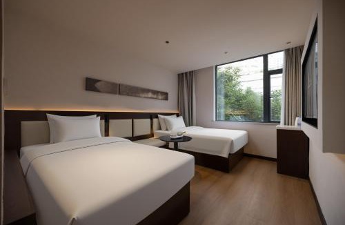 Jeifangbei Central Business District Hotel | Zhike·Xing Hotel (Jiefangbei Pedestrian Street Store)