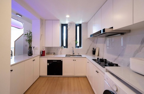 Shanghai Apartment | ZHome-Gingkgo Garden Four bedrooms