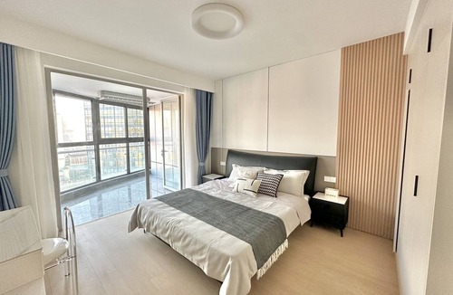 The North Bund Hotel | ZHome-Shanghai Shining River Apartment