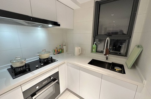 Huangpu Apartment | Zhome- Sun Garden2- Near the Bund