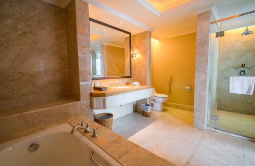 Dongqu Subdistrict Hotel | Zhongshan Junchuang Century Hotel
