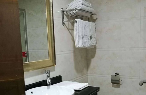 Zhuhai Hotel | Zhuhai Jinmao Hotel
