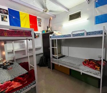 Taj Ganj Hostel | Zigzag Homestay