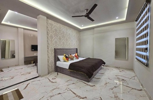 Agra House | Zipcode Stay ; Family Suite with Balconyn