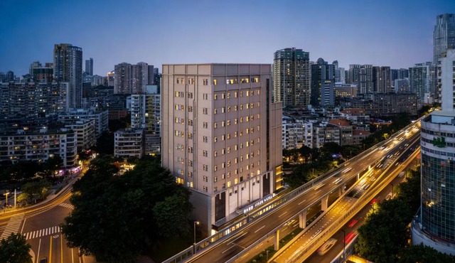 爱立斯水善坊HONORABLEINCOMPARADBLe北京路省人民医院近琶洲会展中心店
