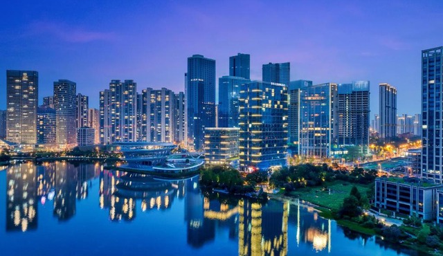 长沙梅溪湖麦客达温德姆湖景酒店