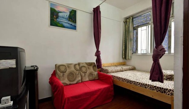 1 bdrm,1 lounge for5 @Ladies Market