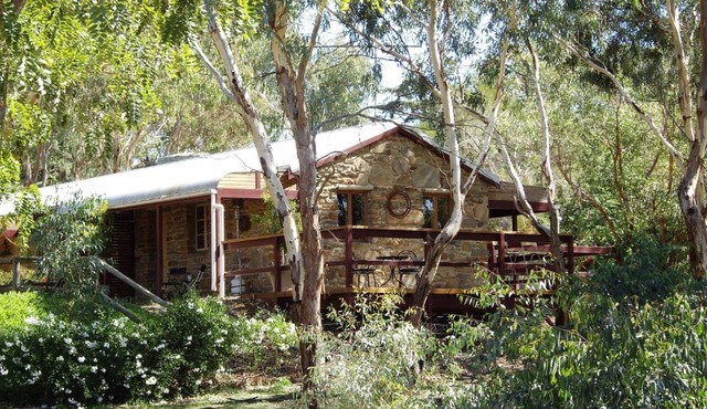 1860 Wine Country Cottages