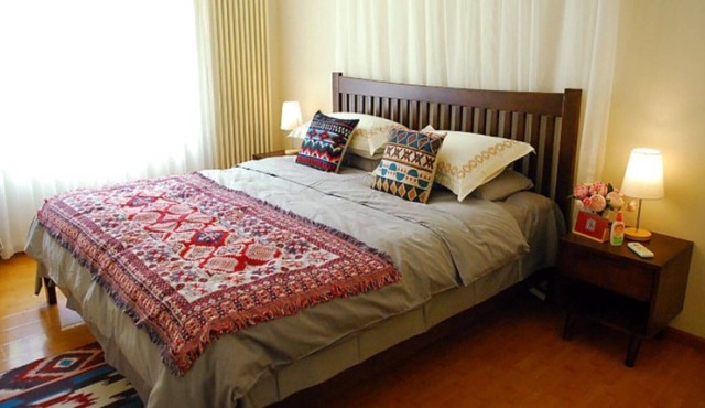 2 bedroom apartment for rent in the center of Beijing in Guomao subway area.