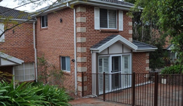 2 x Bedroom House with private entrance.