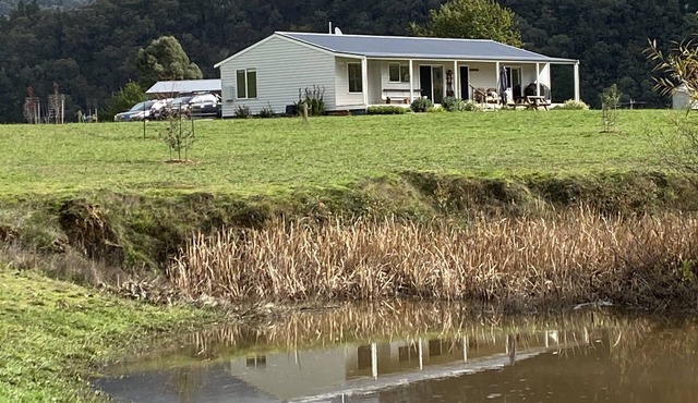 4 bedroom home with Private River Frontage!