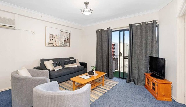 46 Central Perth 2BR Private Retreat- Pool &Parkng